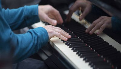 ​电子琴和钢琴的区别在于哪 电子琴与电子钢琴有什么不同